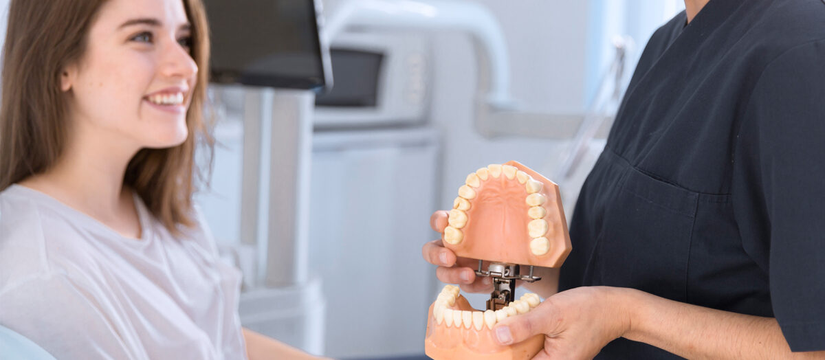 Hassas Bağlantılı Çıtçıtlı Protezler Nedir? Kimler İçin Uygundur?